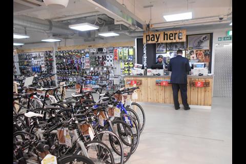 Cycle republic halfords hot sale